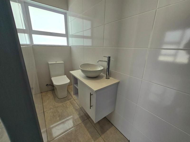 3 Bedroom Property for Sale in Golden Mile Western Cape